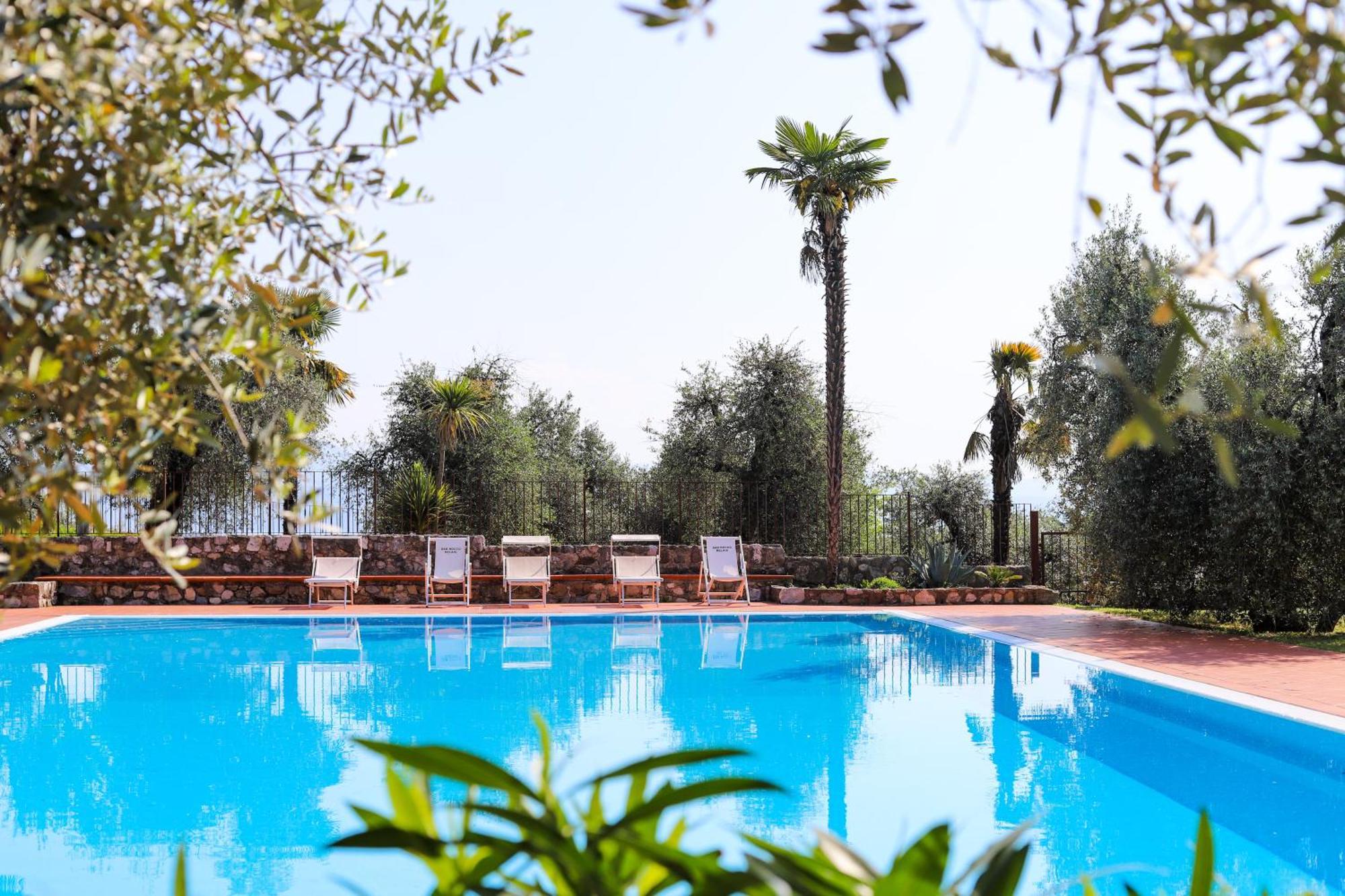 San Rocco Relais Aparthotel Soiano Del Lago Exterior photo