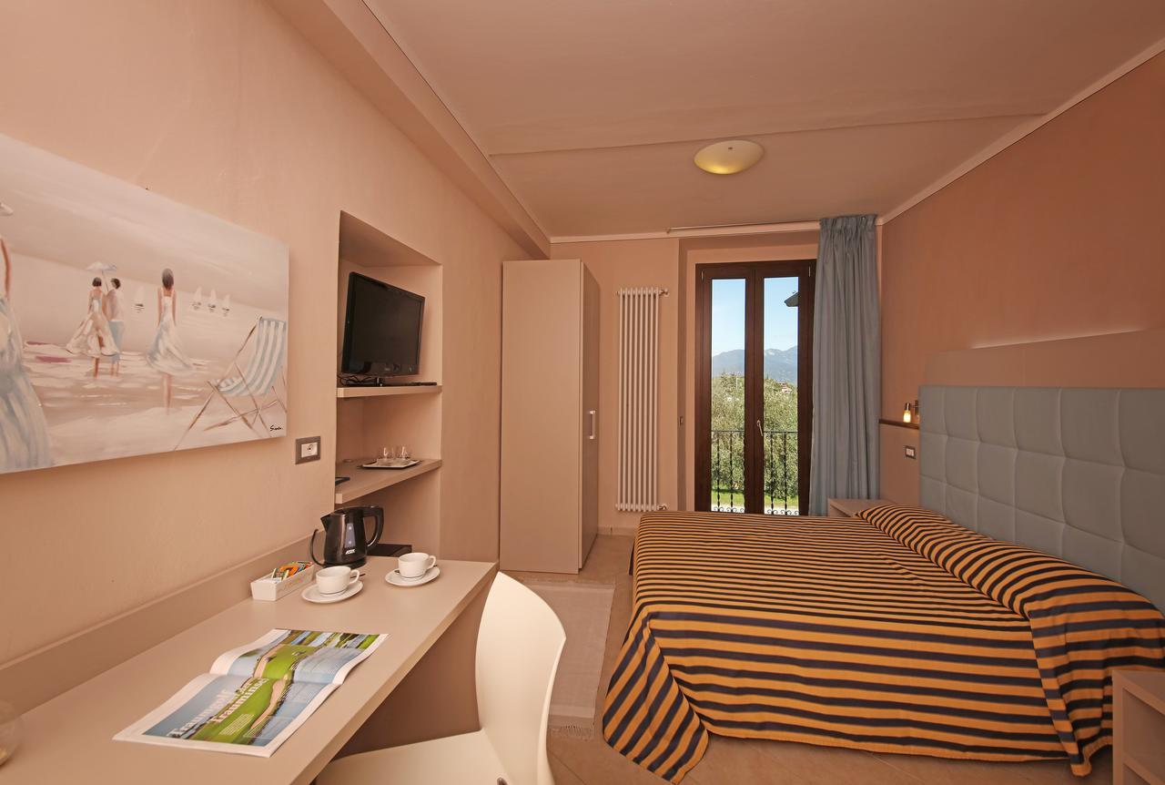 San Rocco Relais Aparthotel Soiano Del Lago Exterior photo