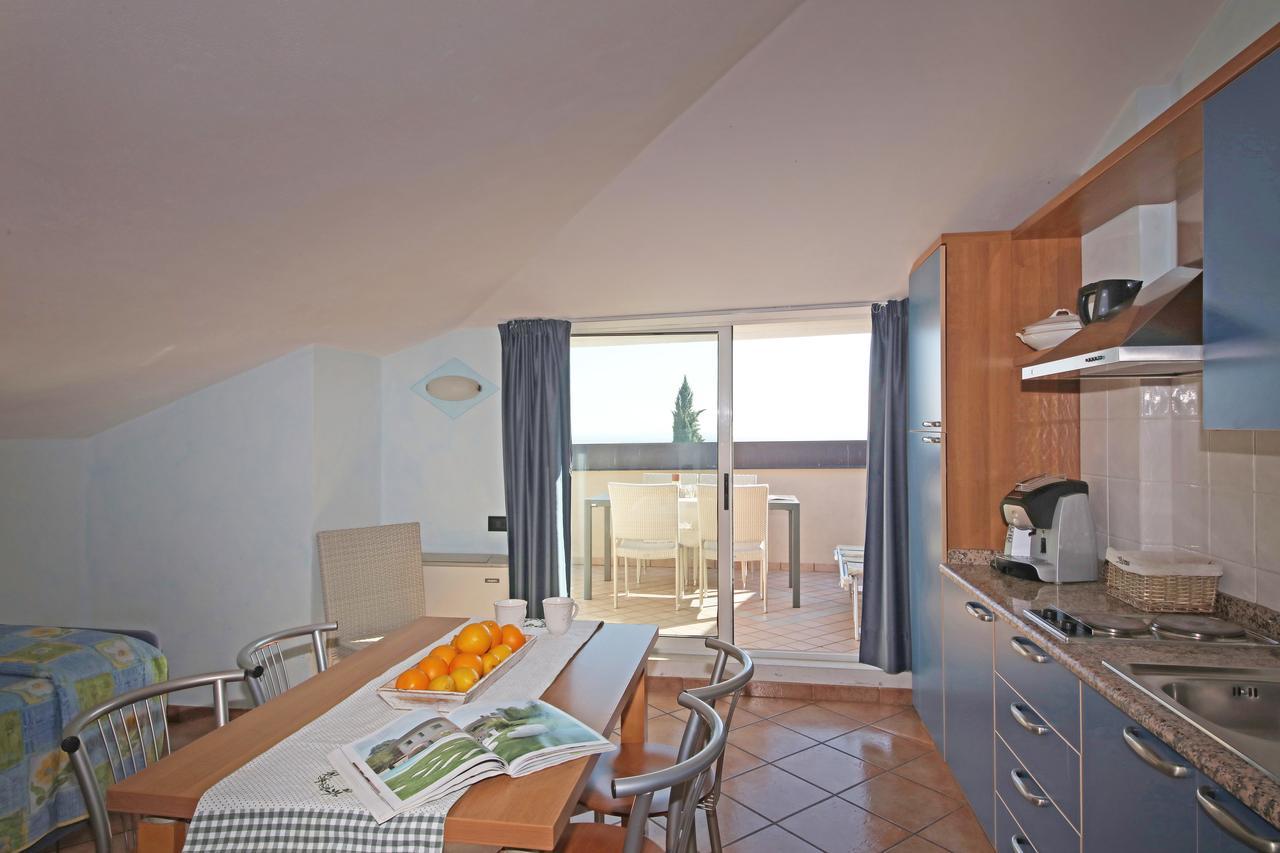 San Rocco Relais Aparthotel Soiano Del Lago Exterior photo