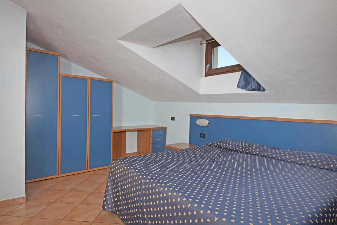 San Rocco Relais Aparthotel Soiano Del Lago Exterior photo